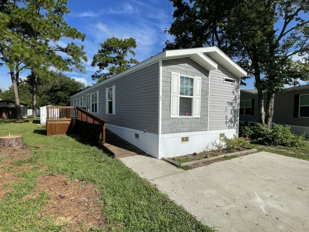 10201 W Beaver St #42, Jacksonville, FL 32220