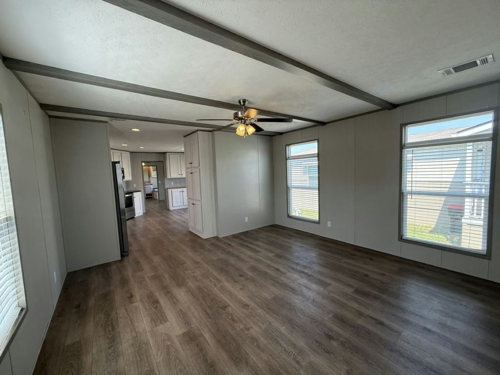 33 Open Range Trail, Willis, TX 77318