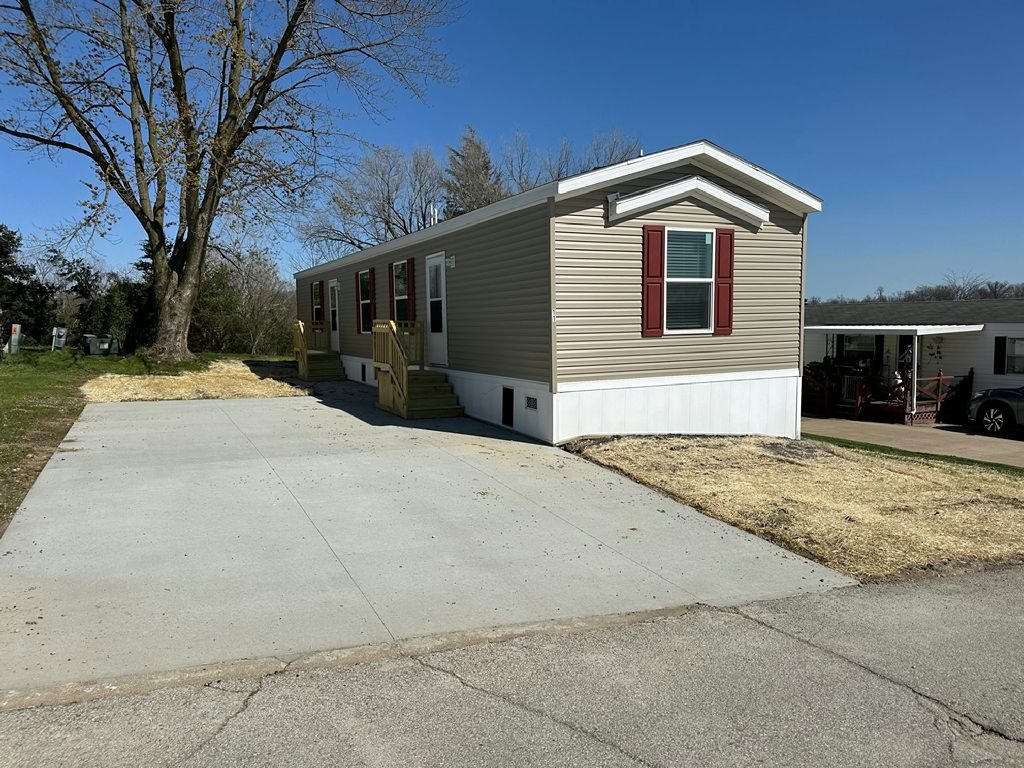 700 W. Alta Vista Ave., #11, Ottumwa, IA 52501