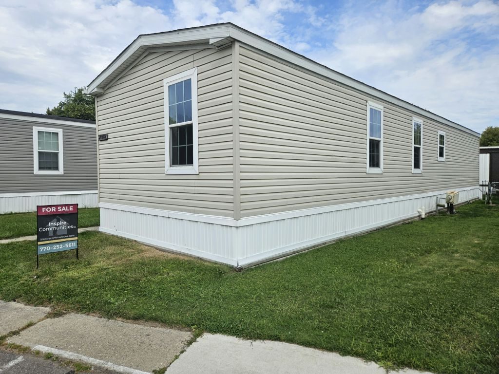 26112 Third St  #102 Taylor, MI 48180