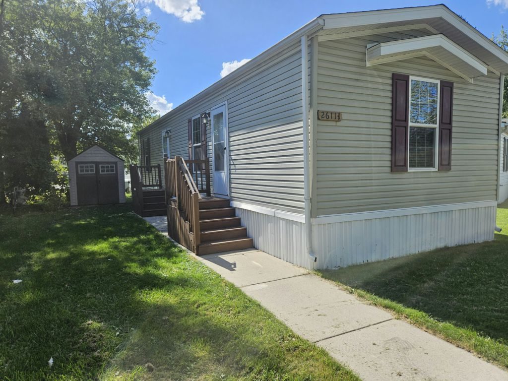 26111 First St  #20, Taylor, MI 48180