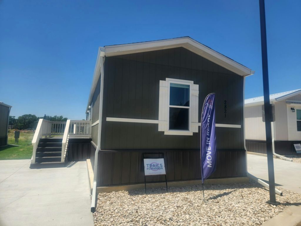 2821 MAVERICK, Irving, TX 75060