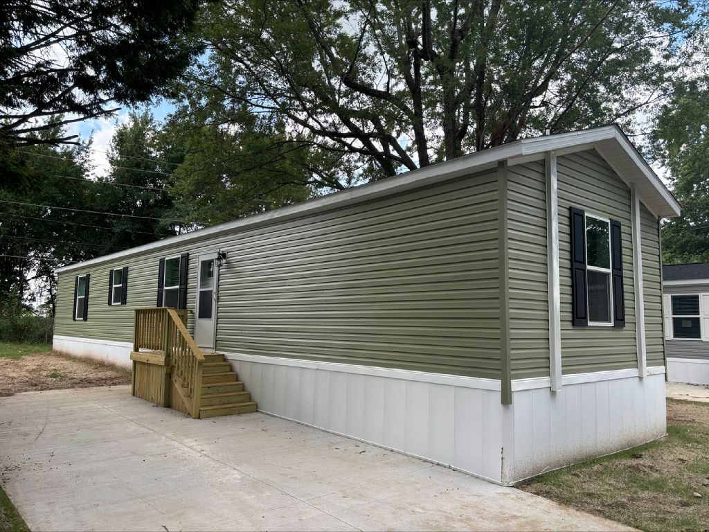 3731 S. Glenstone Ave., #A18 Springfield, MO 65804