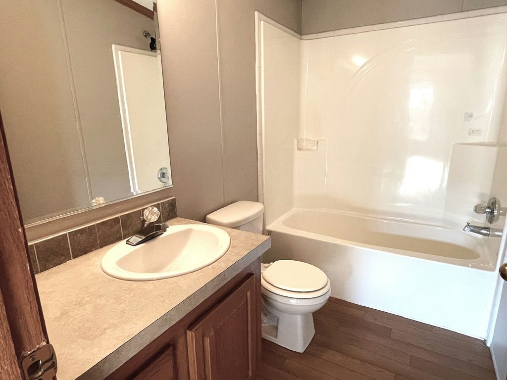 192 Bluejay, Sauk Village, IL 60411