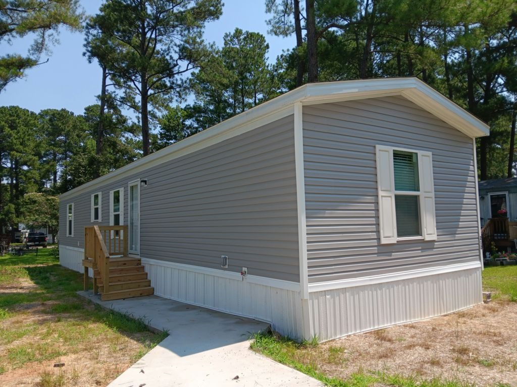 212 Loquat Dr. Fayetteville, NC 28306