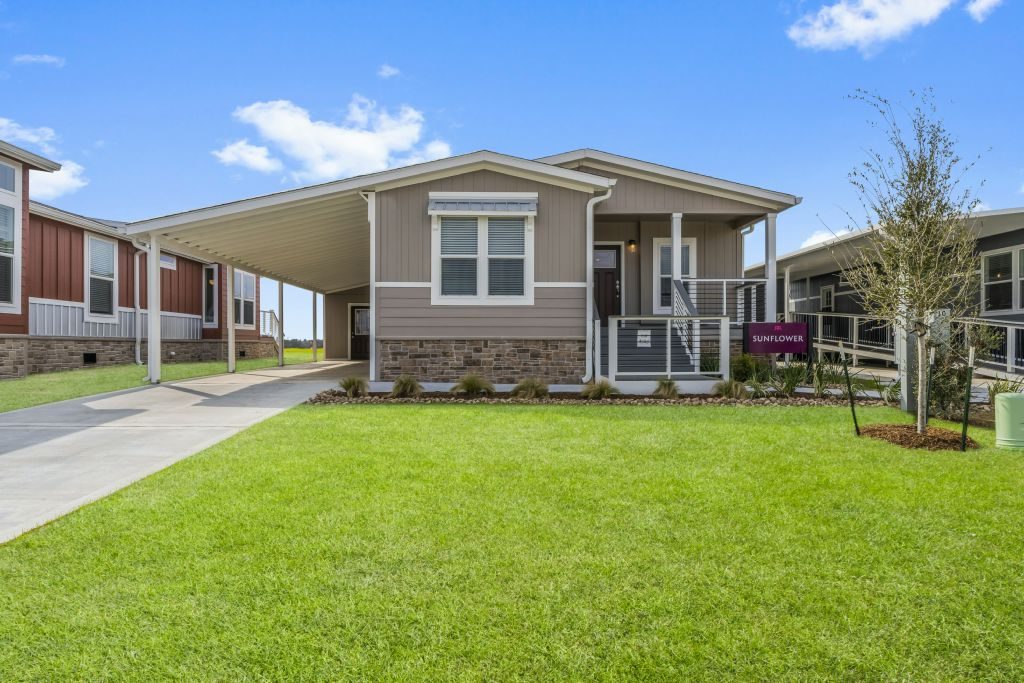 12 Tranquility Trails Way Willis, TX 77318