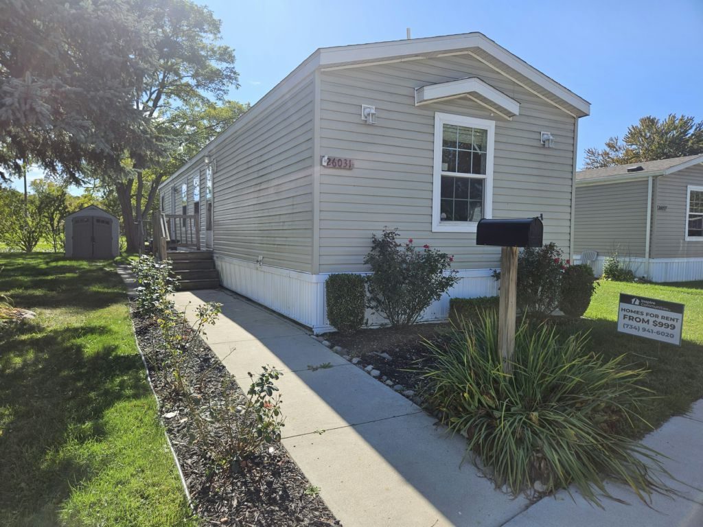 26031 Gary St  #100, Taylor, MI 48180