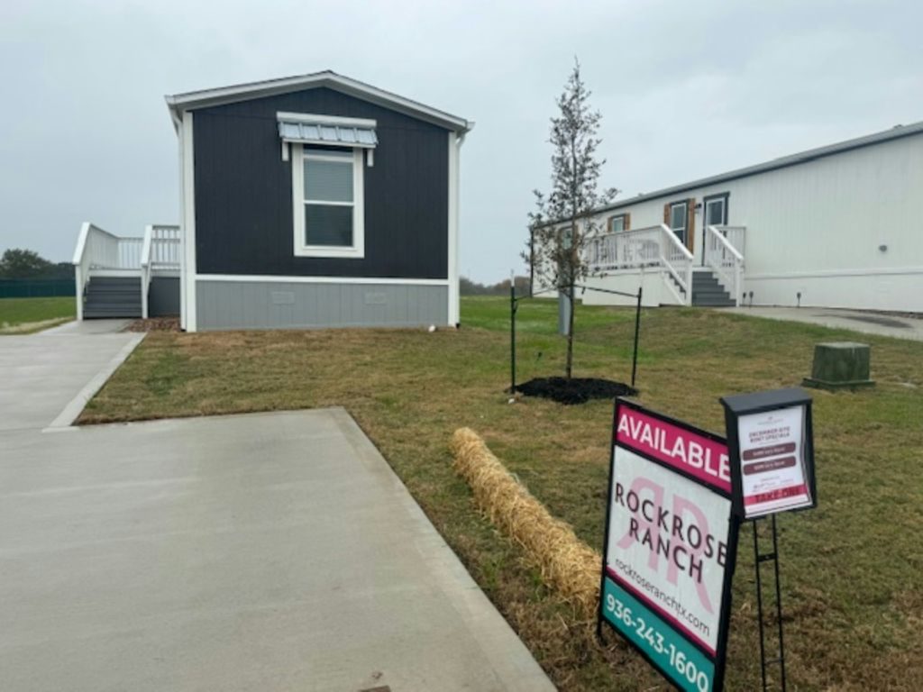 21 Open Range Trail Willis, TX 77318