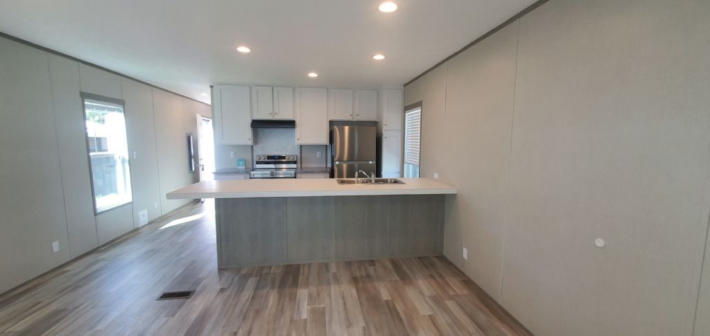 215 Palm Drive Tampa, FL 33613