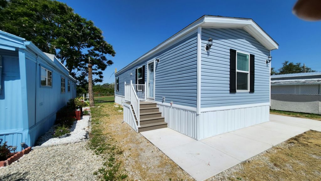 6 Gardenia Drive Winter Haven, FL 33881