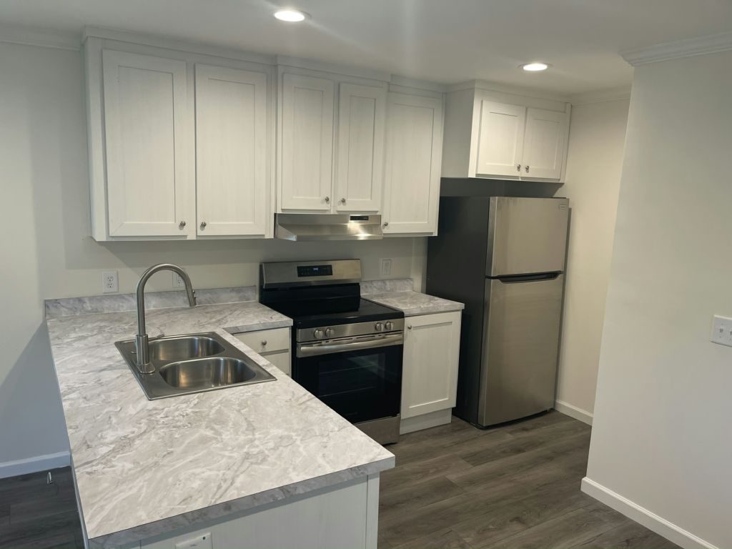 10201 W Beaver St #128 Jacksonville, FL 32220