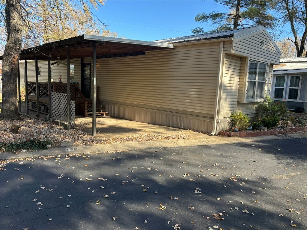 3731 S. Glenstone Ave., #132, Springfield, MO 65804