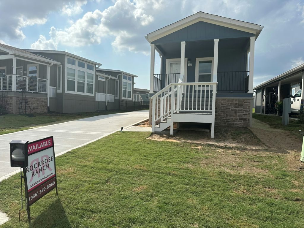 61 Tranquility Trails Way Willis, TX 77318