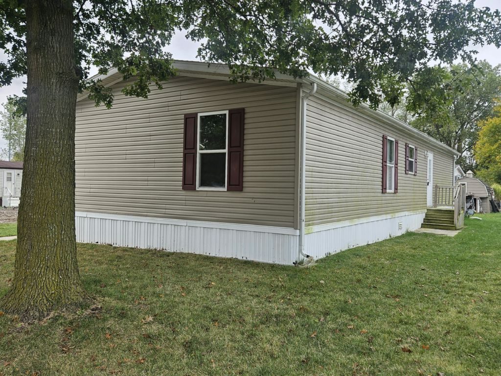 16031 Beech Daly, #174 Taylor, MI 48180