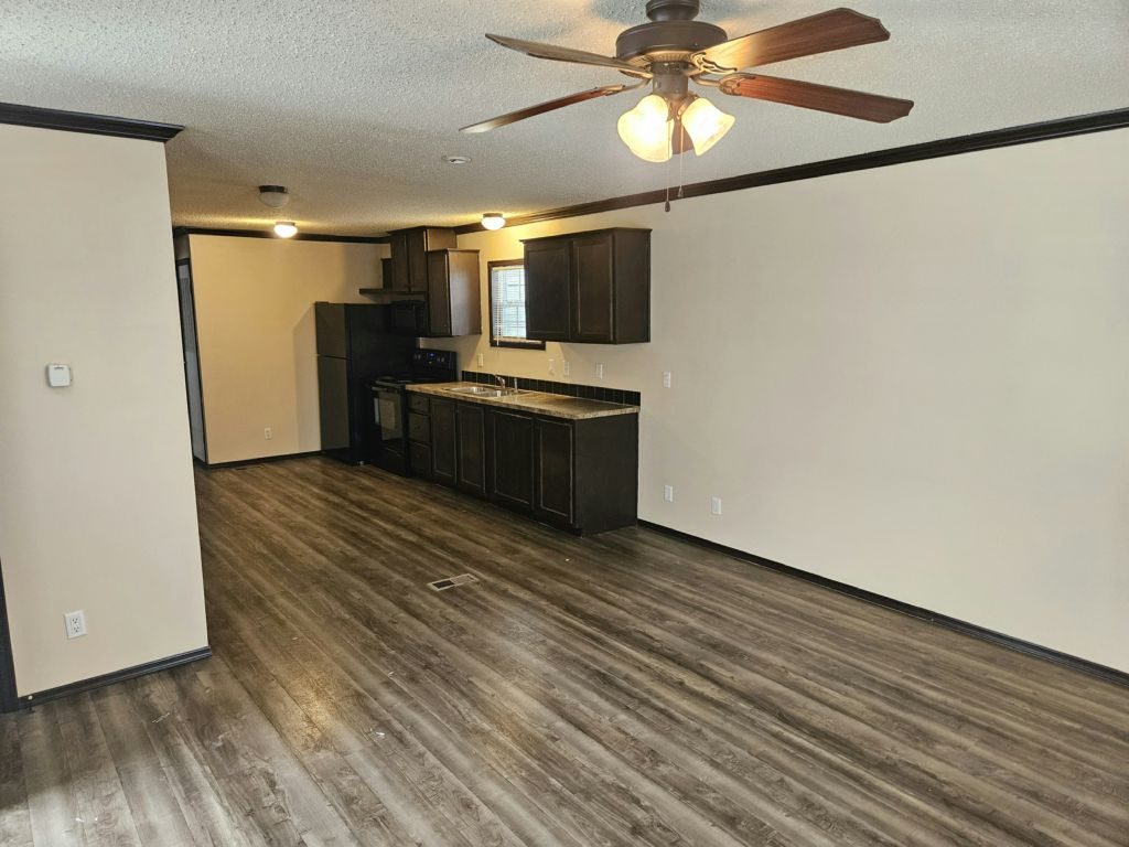 26019 Second St #70 Taylor, MI 48180