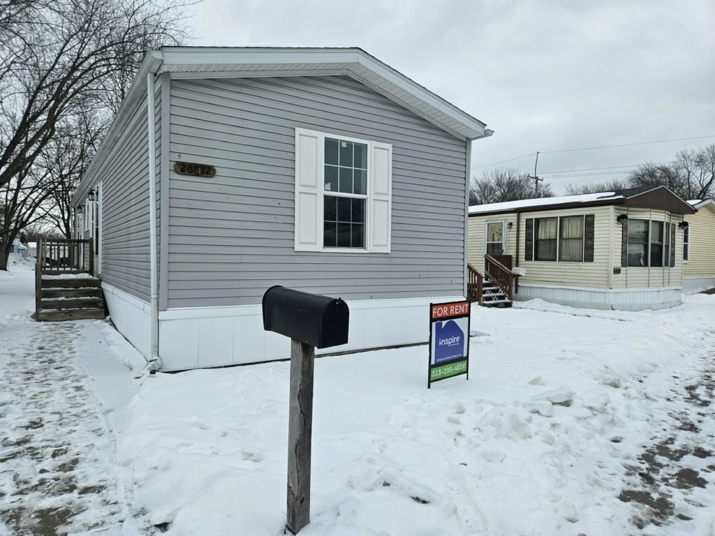 26012 Gary St  #61 Taylor, MI 48180