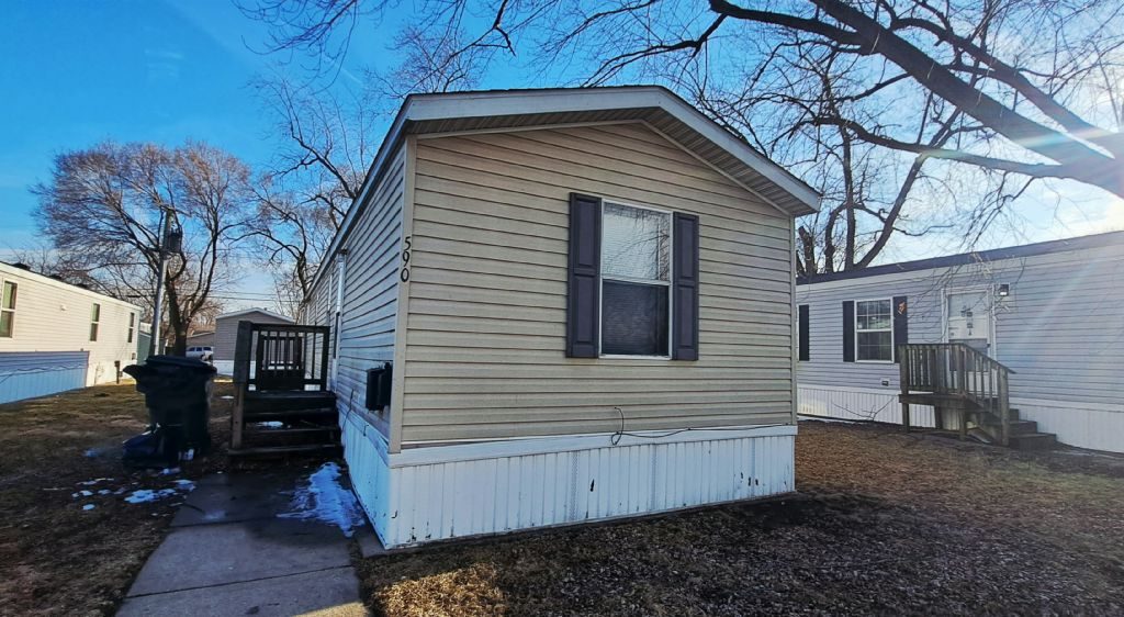 590 Virginia Avenue, Lynwood, IL 60411