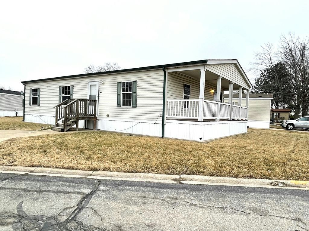 346 Lisa Lane Lynwood, IL 60411