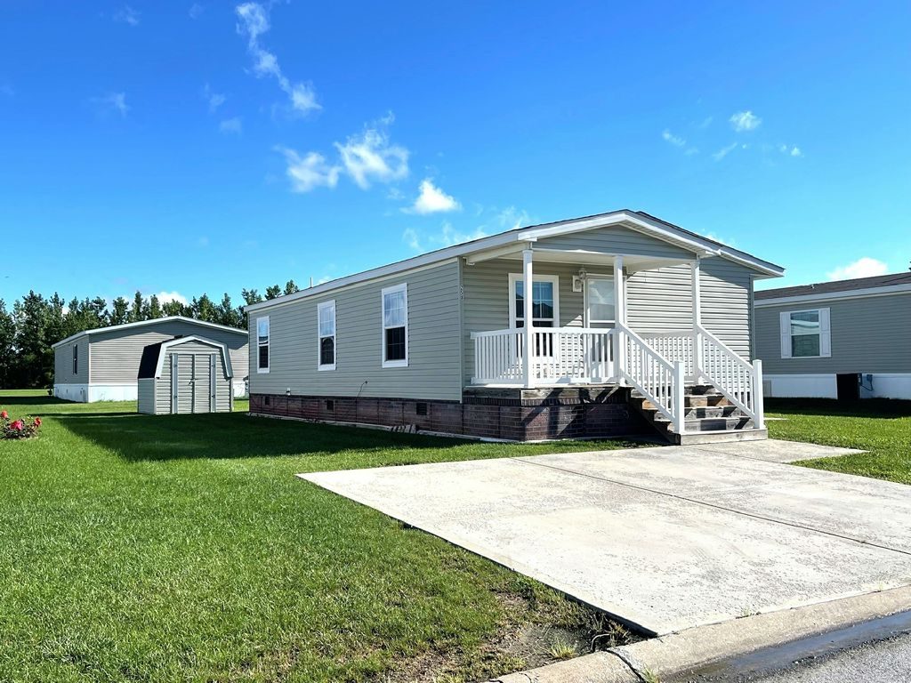 258 Robin Drive, Sauk Village, IL 60411