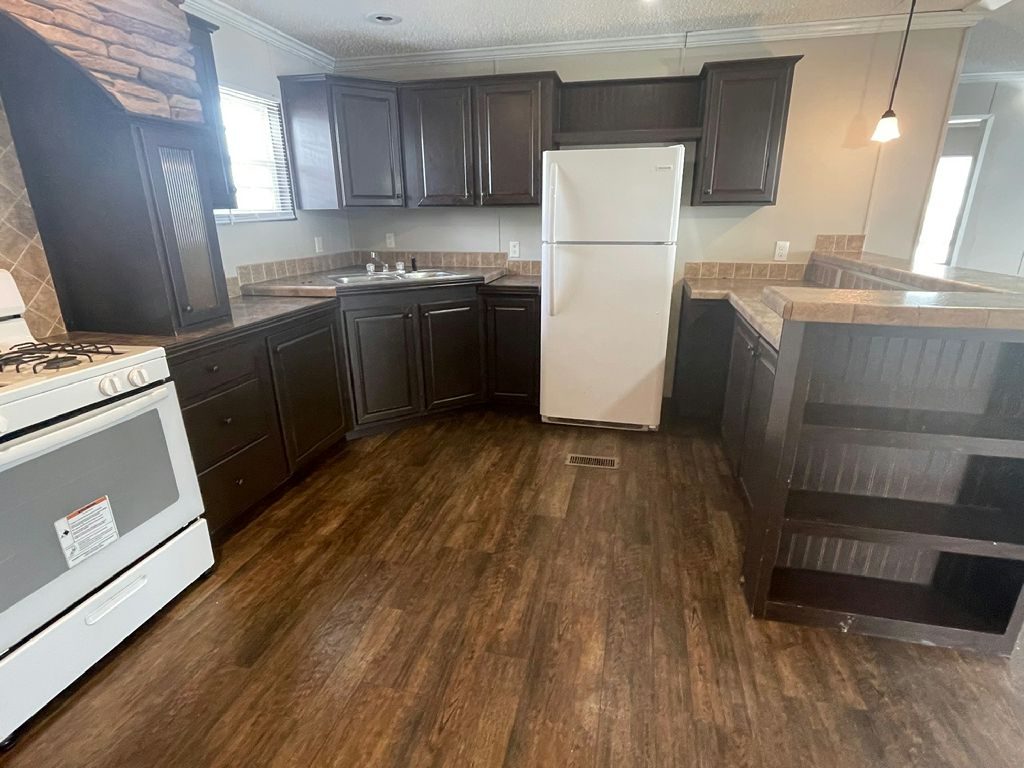 47 Glarus Lane Lynwood, IL 60411