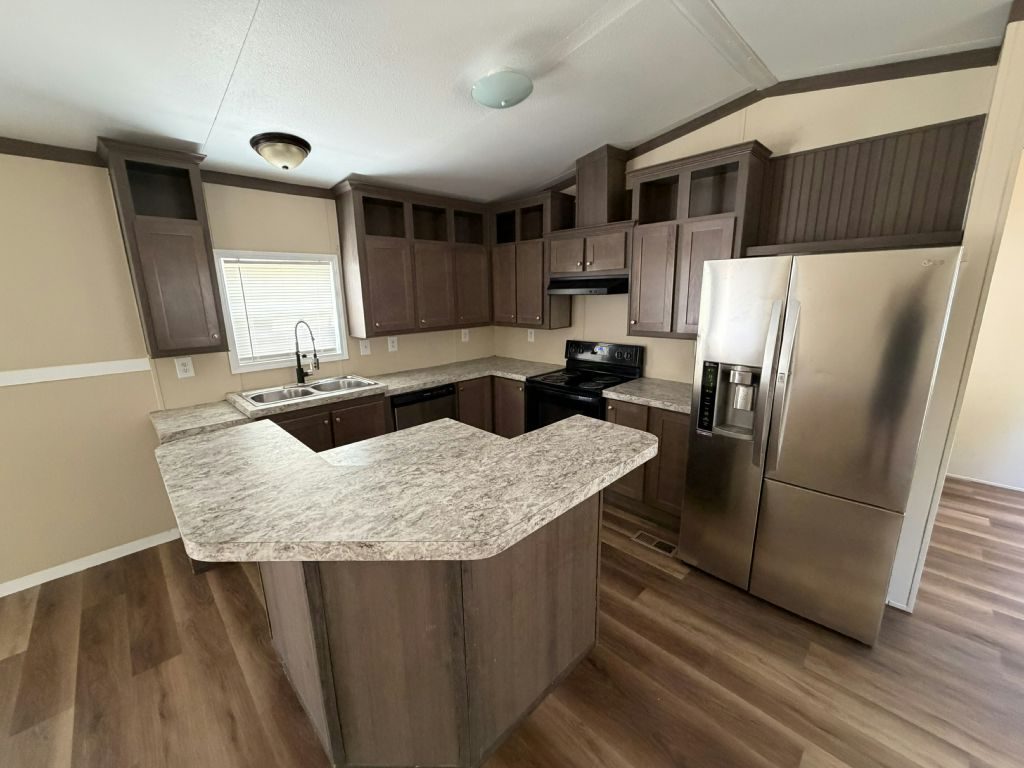 7400 Glen Leaf Dr., #170, Shreveport, LA 71129