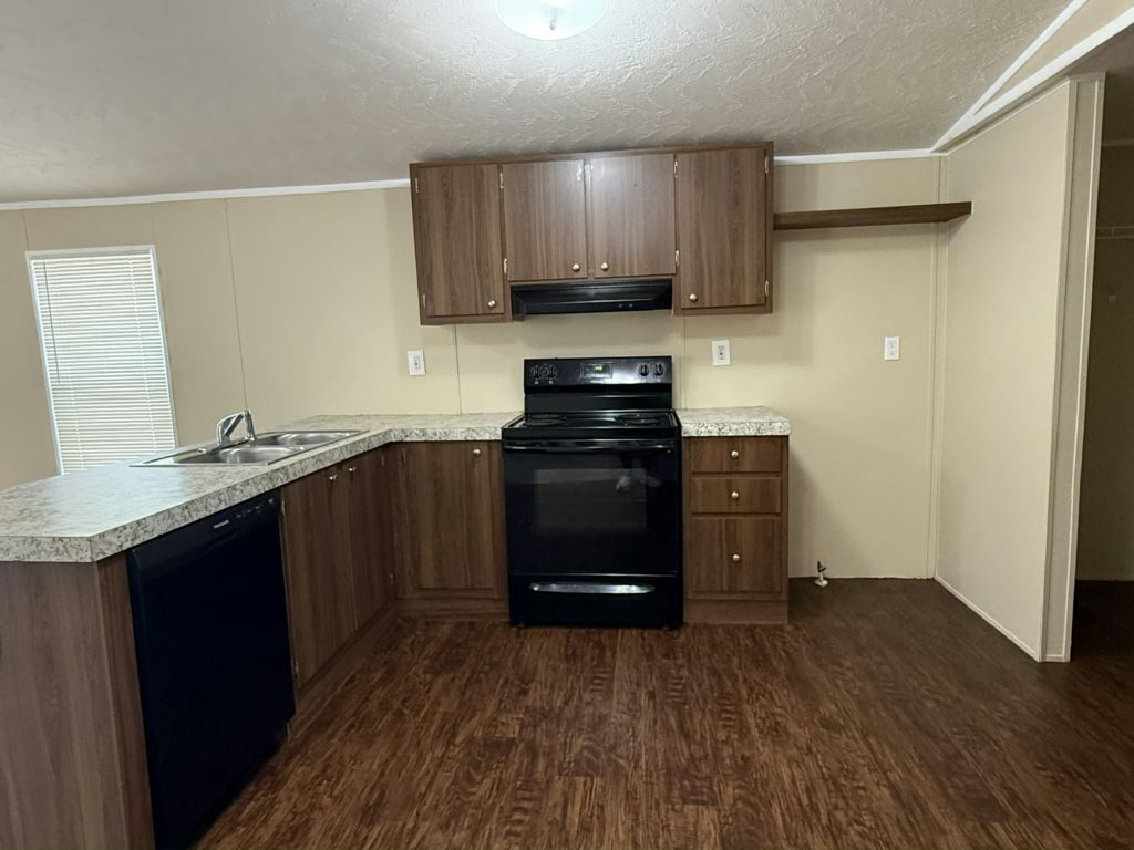 7400 Glen Leaf Dr., #161 Shreveport, LA 71129