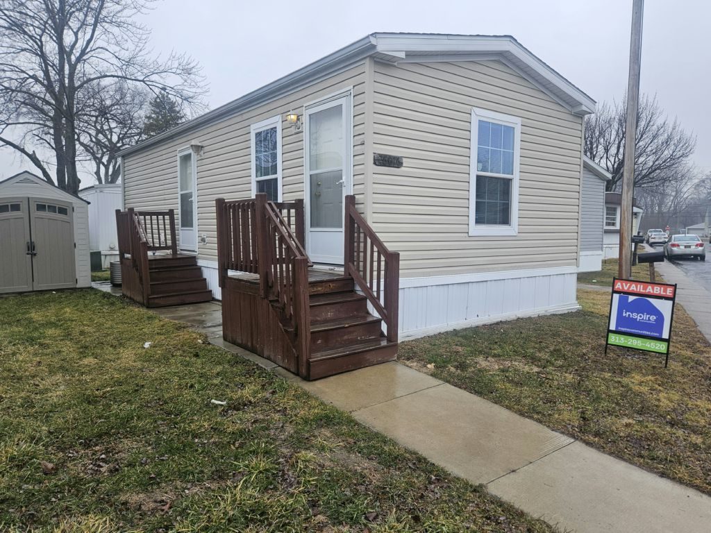 26016 Fifth St  #196 Taylor, MI 48180