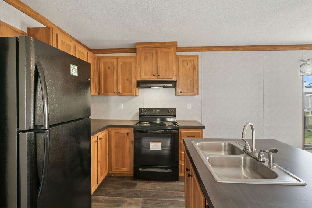 425 E. Erie Drive Fort Pierce, FL 34946