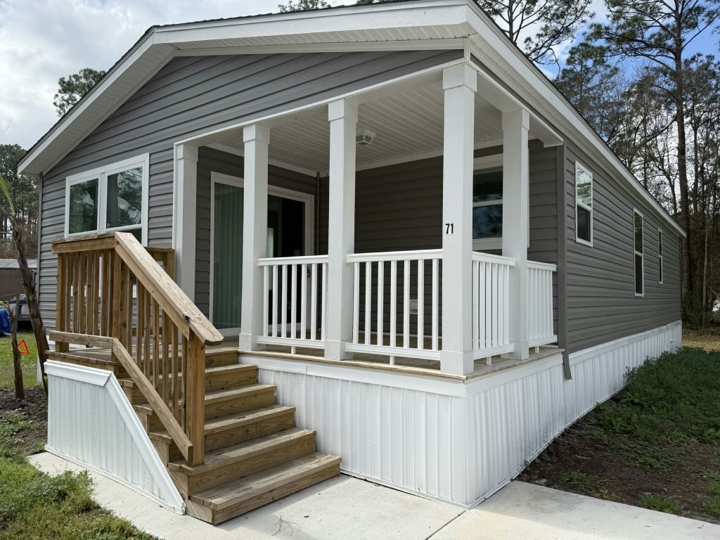 10201 W Beaver St #71 Jacksonville, FL 32220