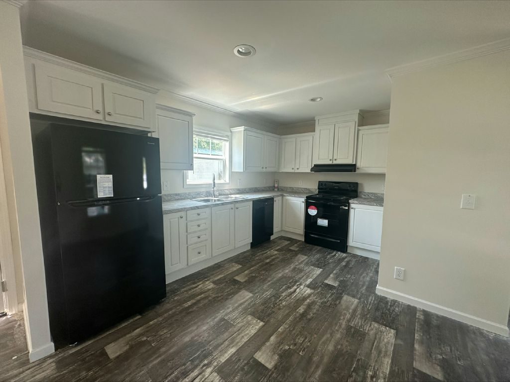 7333 Pine Forest Rd #170 Pensacola, FL 32526